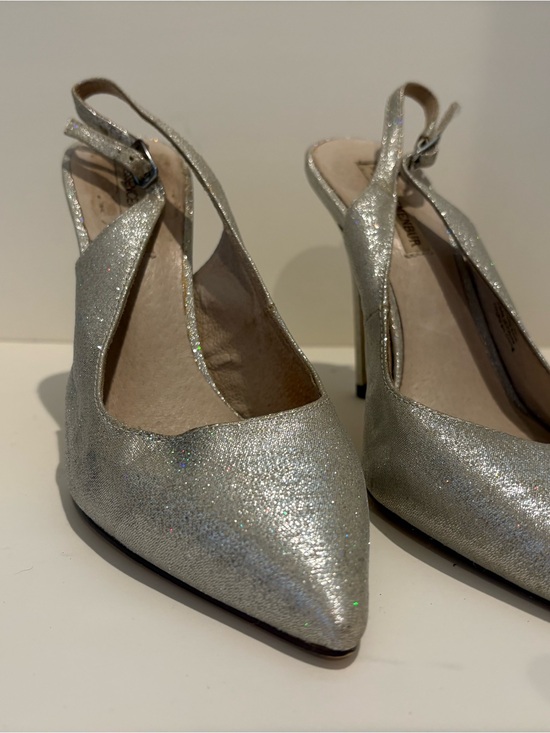 Essence Menbur Shoes - Sparkle Silver Slingback Pointed-Toe Heels